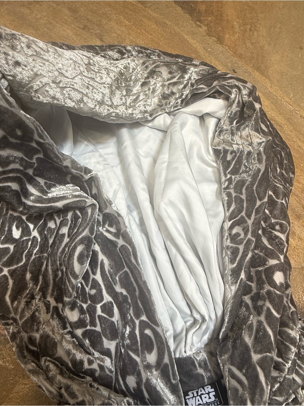 Star Wars Women's Robe - Picture 5 of 5
